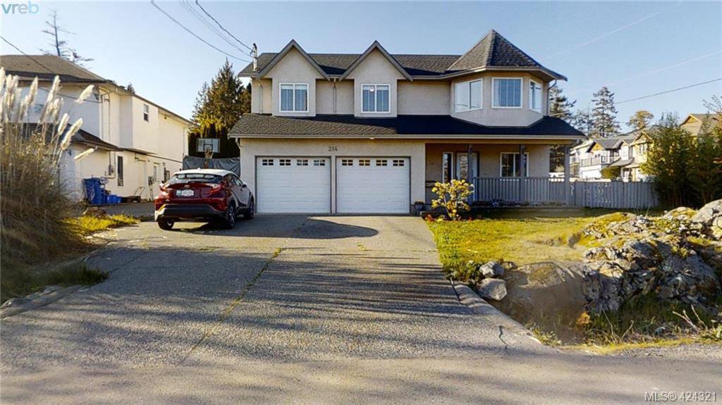 Main Photo: 214 Flicker Lane in VICTORIA: La Florence Lake House for sale (Langford) : MLS®# 838008