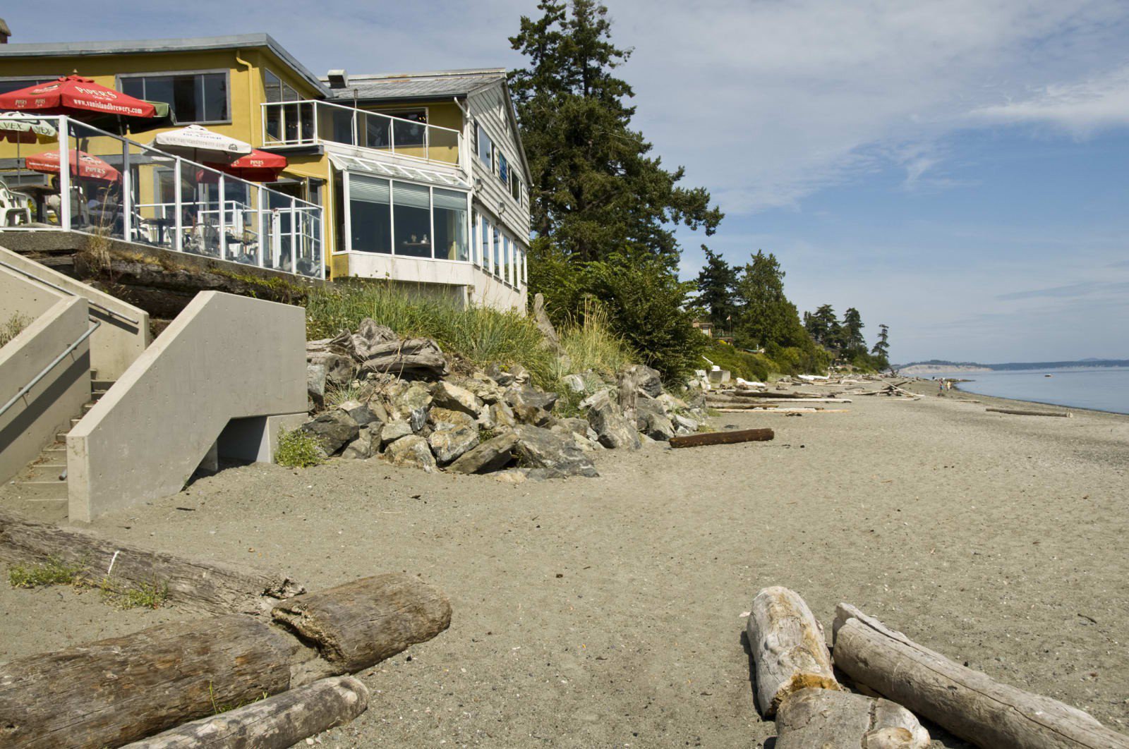 Main Photo: 4987 Cordova Bay Rd in VICTORIA: SE Cordova Bay House for sale (Saanich East) : MLS®# 513041