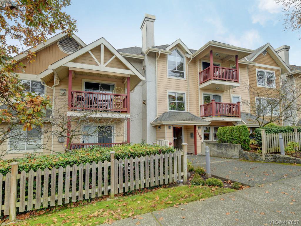 Main Photo: 205 1593 Begbie Street in VICTORIA: Vi Fernwood Condo Apartment for sale (Victoria) : MLS®# 417657