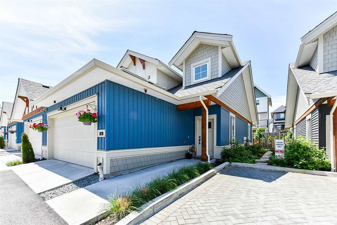 Main Photo: 16 20498 82 AVENUE in Langley: Willoughby Heights Townhouse for sale : MLS®# R2467963