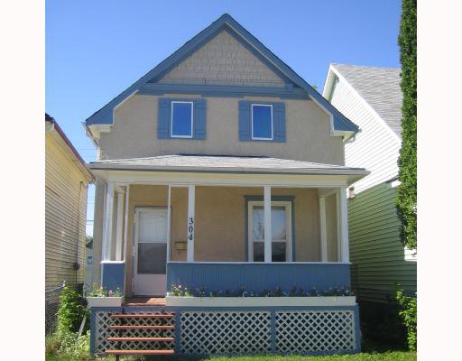 Main Photo: 304 HARBISON Avenue West in WINNIPEG: East Kildonan Residential for sale (North East Winnipeg) : MLS®# 2812432