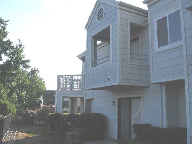 Main Photo: SAN DIEGO Condo for sale : 2 bedrooms : 10875 Scripps Ranch Blvd #1