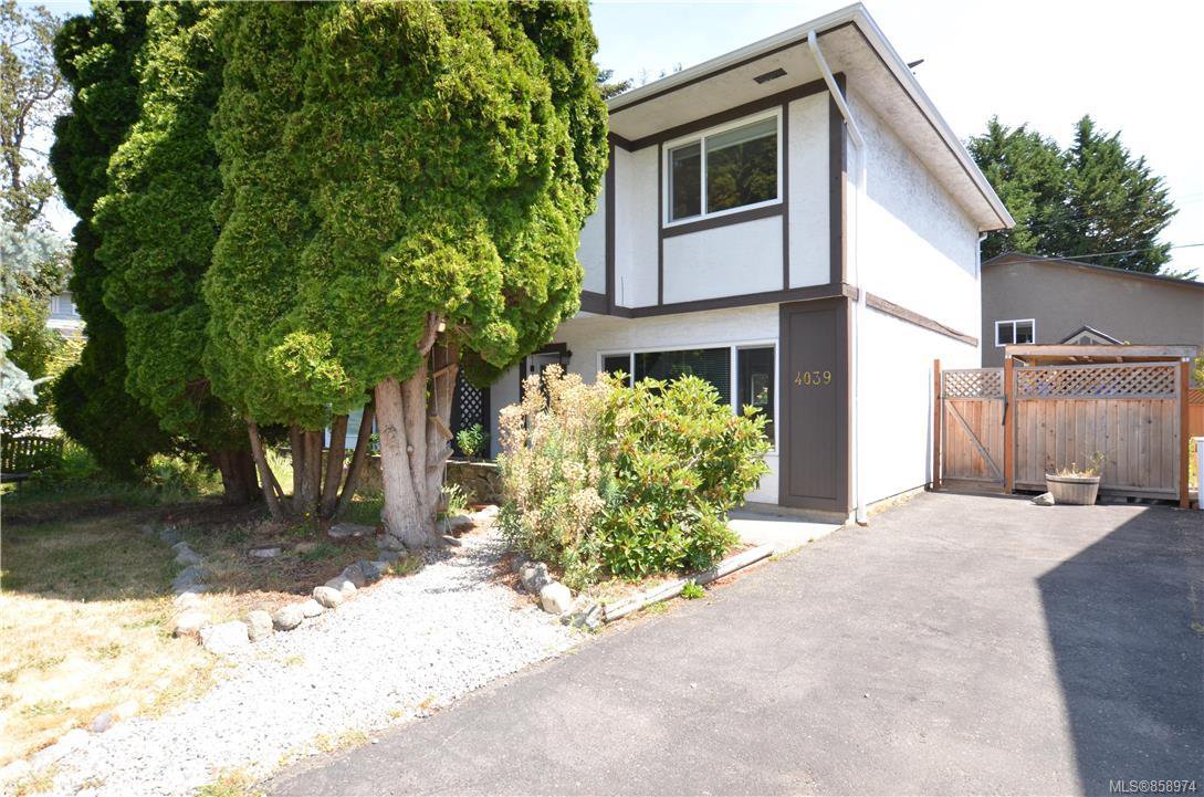 Main Photo: 4039 Magdelin St in : SE Gordon Head Half Duplex for sale (Saanich East) : MLS®# 858974
