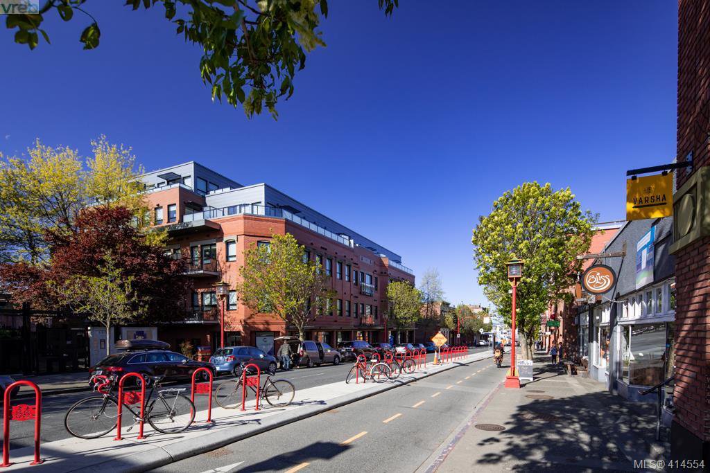 Main Photo: 101 595 Pandora Avenue in VICTORIA: Vi Downtown Condo Apartment for sale (Victoria) : MLS®# 414554