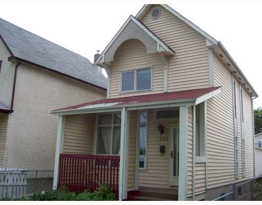 Main Photo: 636 ROSS Avenue in WINNIPEG: Brooklands / Weston Residential for sale (West Winnipeg) : MLS®# 2813455