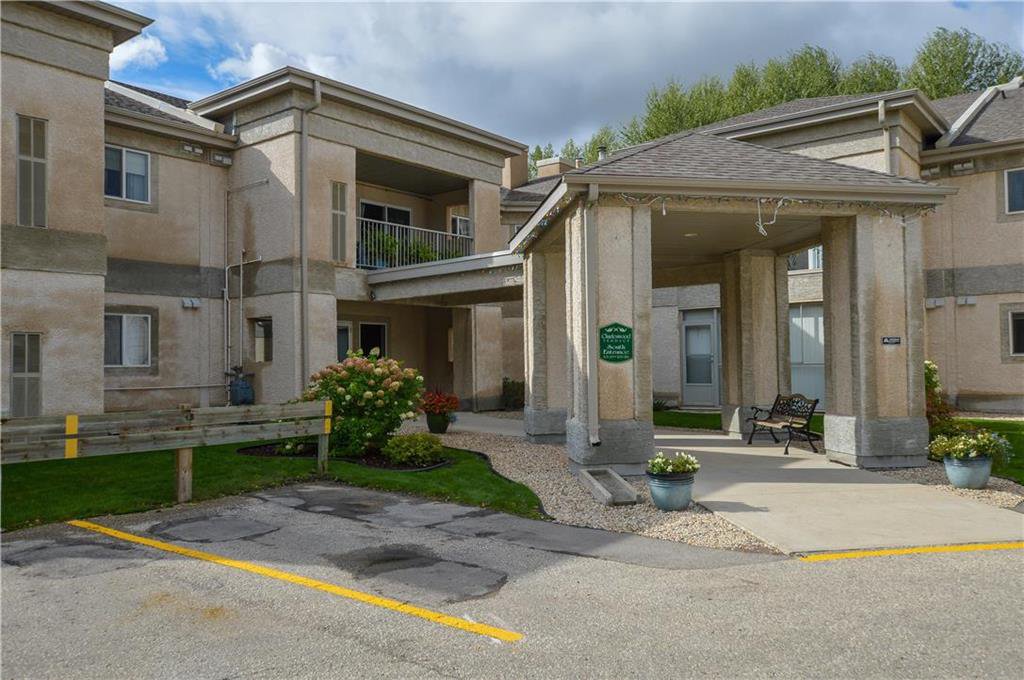 Main Photo: 208 500 Cathcart Street in Winnipeg: Charleswood Condominium for sale (1G) : MLS®# 1927634