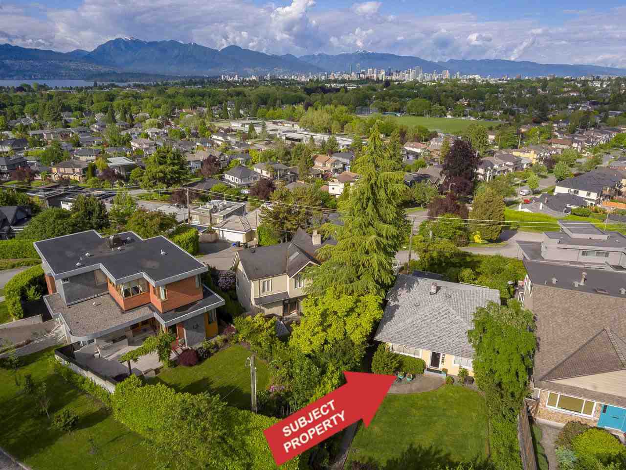Main Photo: 3626 QUESNEL DRIVE in Vancouver: Arbutus House for sale (Vancouver West) : MLS®# R2372113