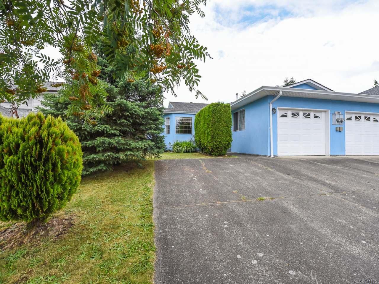 Main Photo: A 4689 Ashwood Pl in COURTENAY: CV Courtenay East Half Duplex for sale (Comox Valley) : MLS®# 844175