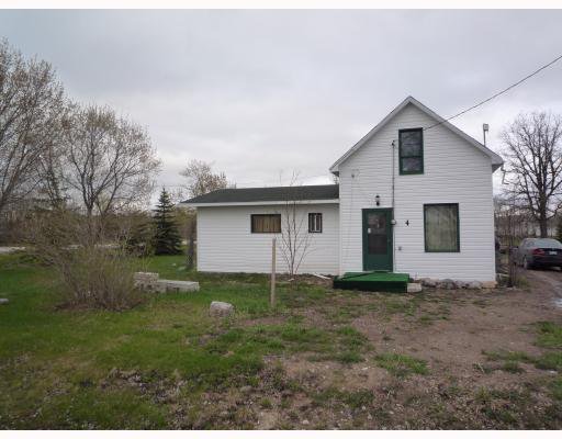 Main Photo: 4 POPLAR Avenue in GARSON: East Selkirk / Libau / Garson Residential for sale (Winnipeg area) : MLS®# 2909059