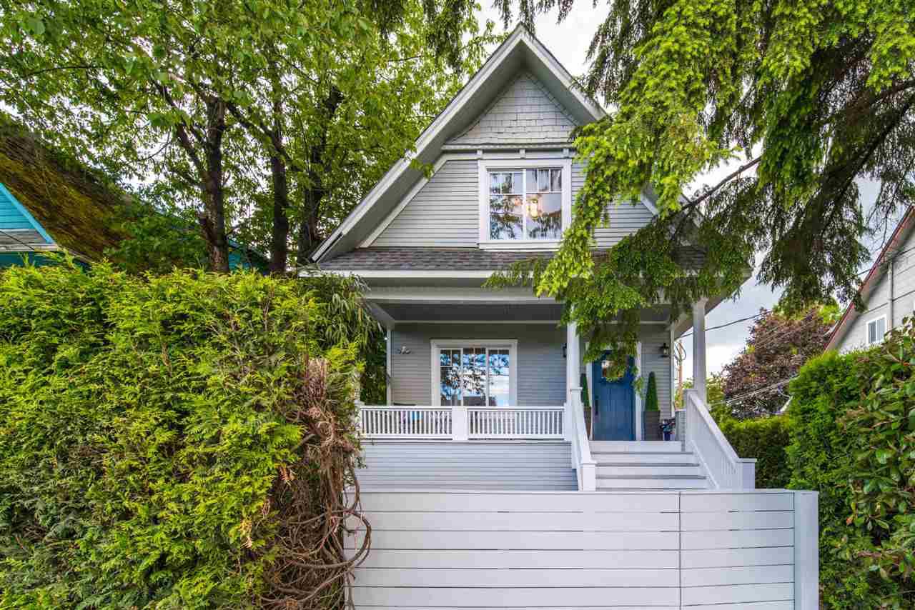 Main Photo: 2733 FRASER STREET in Vancouver: Mount Pleasant VE House for sale (Vancouver East) : MLS®# R2413407
