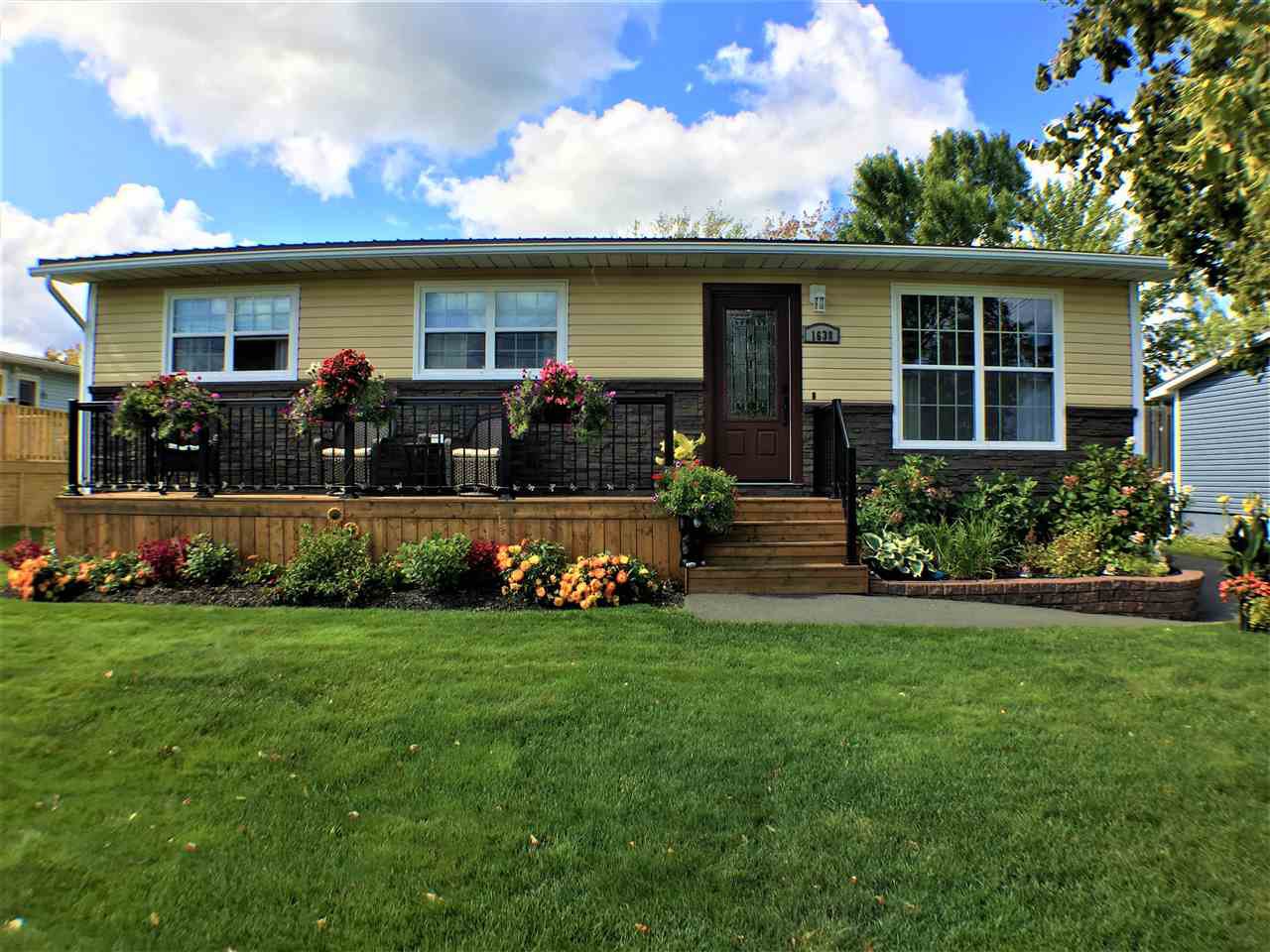 Main Photo: 1638 ELIZABETH Street in Westville: 107-Trenton,Westville,Pictou Residential for sale (Northern Region) : MLS®# 201922144