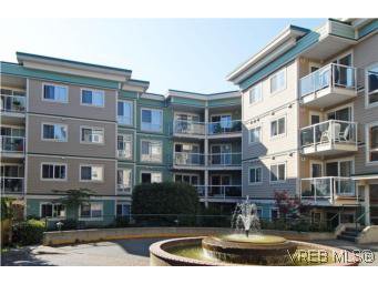 Main Photo: 403 649 Bay St in VICTORIA: Vi Downtown Condo for sale (Victoria) : MLS®# 535411