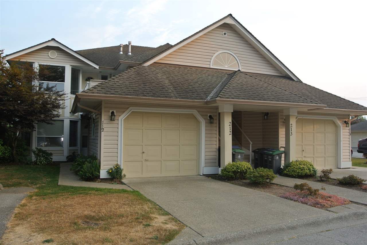 Main Photo: 212 16031 82 AVENUE in Surrey: Fleetwood Tynehead Townhouse for sale : MLS®# R2197263