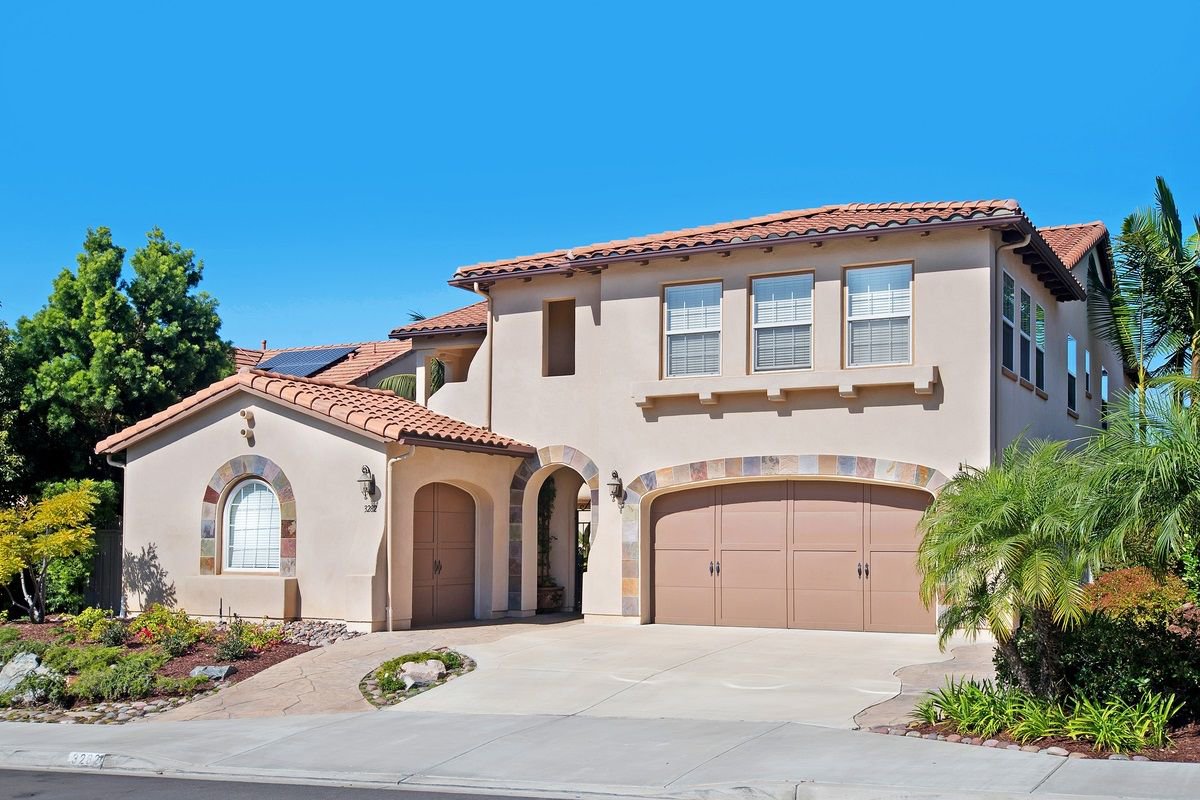 Main Photo: LA COSTA House for sale : 8 bedrooms : 3282 AVENIDA DE SUENO in Carlsbad