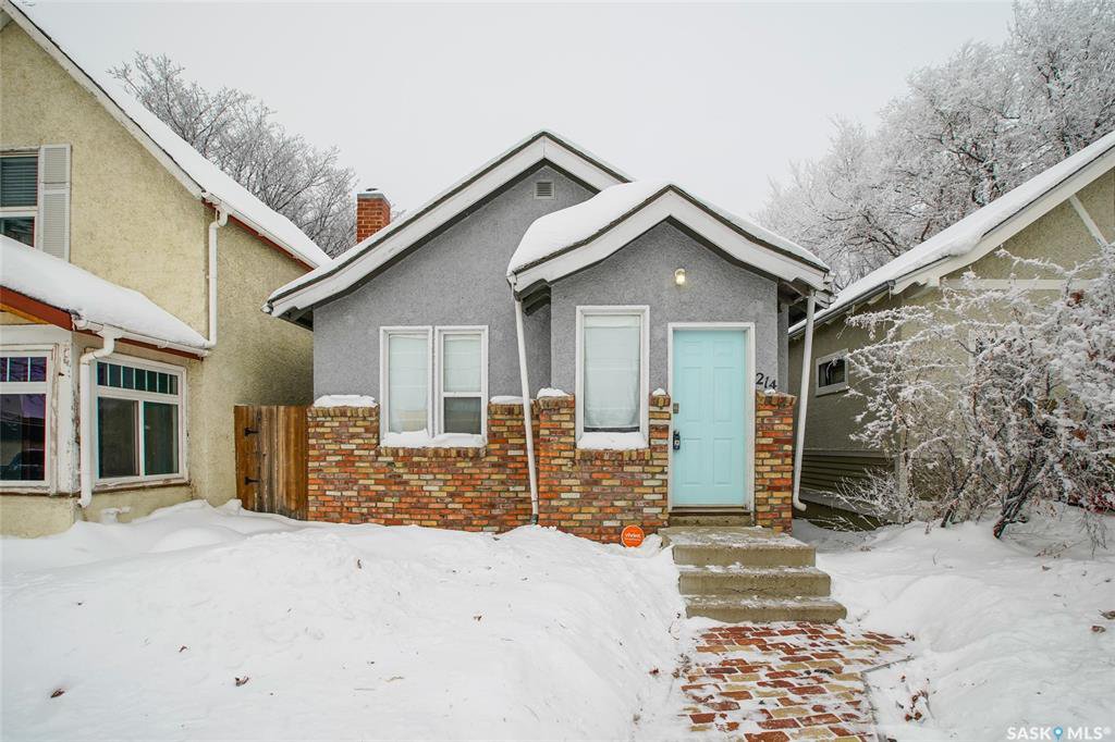 Main Photo: 214 24th Street West in Saskatoon: Caswell Hill Residential for sale : MLS®# SK834257