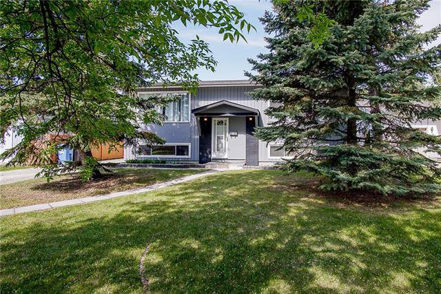 Main Photo: 42 Deloraine Drive in Winnipeg: Crestview Residential for sale (5H) : MLS®# 1915398