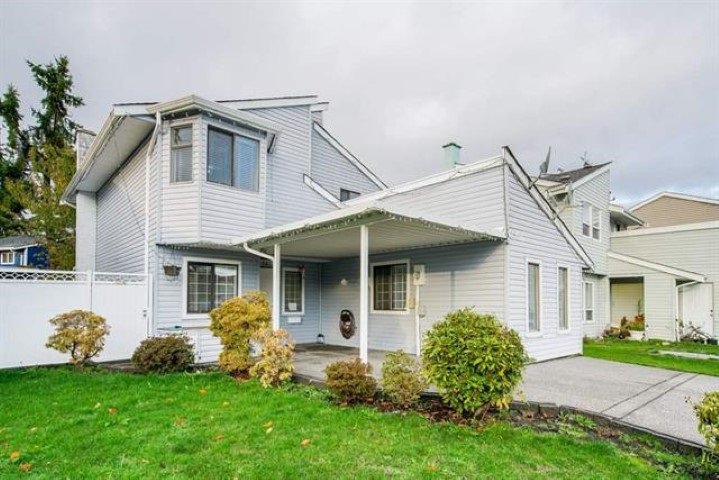 Main Photo: 12967 73 AVENUE in Surrey: West Newton House for sale : MLS®# R2451123
