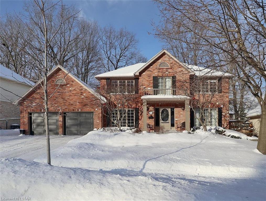 Main Photo: 153 TIMBER Drive in London: South B Residential for sale (South) : MLS®# 173865