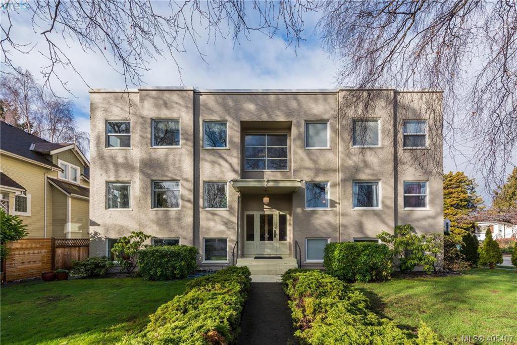 Main Photo: 370 Richmond Ave in VICTORIA: Vi Fairfield East Multi Family for sale (Victoria) : MLS®# 805522