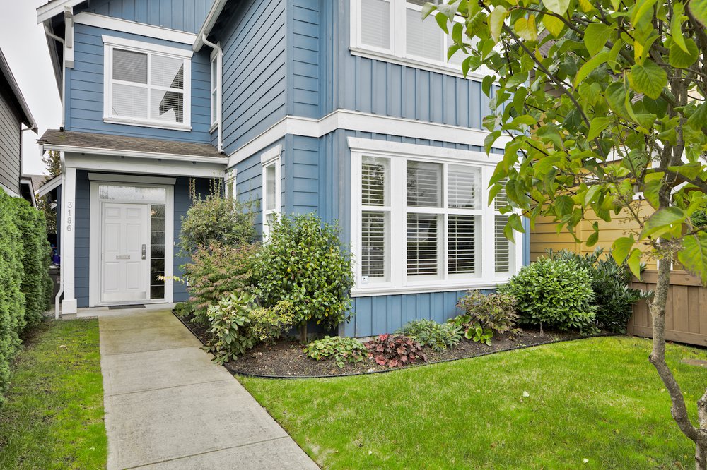 Main Photo: 3186 Francis Rd: Seafair Home for sale () : MLS®# R2003755