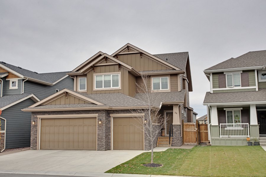 Main Photo: 38 Auburn Sound Circle SE in Calgary: House for sale : MLS®# C3540976
