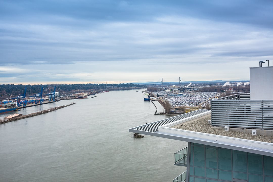 Main Photo: 3102 908 QUAYSIDE DRIVE in New Westminster: Quay Condo for sale : MLS®# R2463848