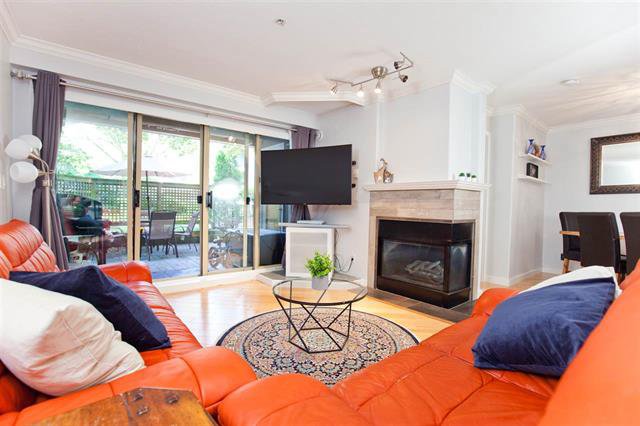 Main Photo: 208 211 Twelfth Street in New Westminister: Uptown NW Condo for sale (New Westminster) : MLS®# R2485622