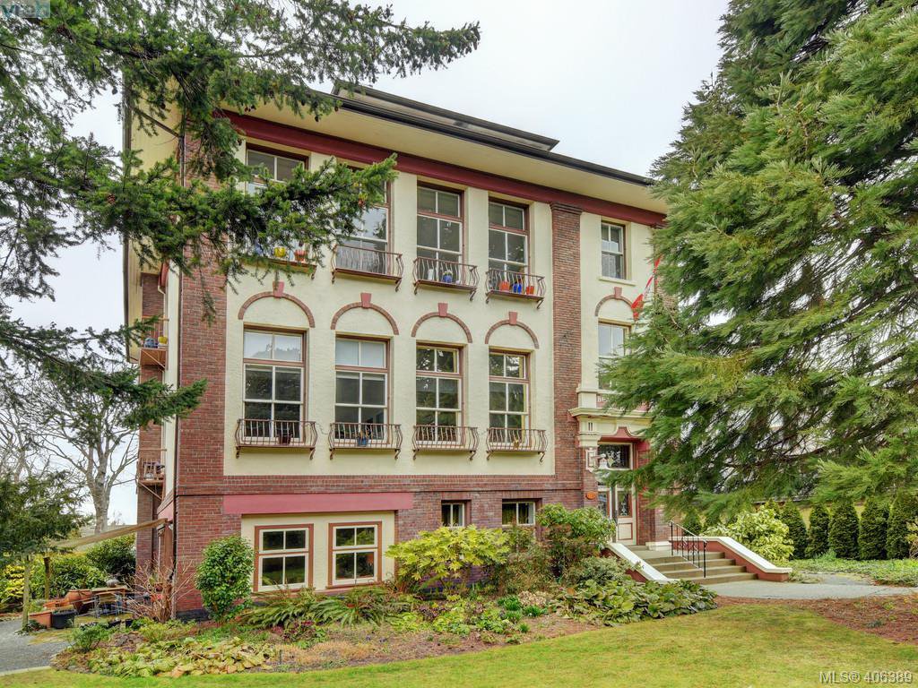 Main Photo: 306 120 Douglas Street in VICTORIA: Vi James Bay Condo Apartment for sale (Victoria) : MLS®# 406389