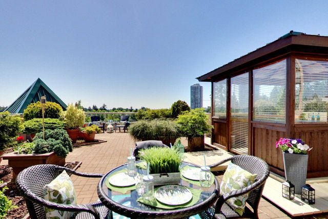 Main Photo: 701 1190 PIPELINE ROAD in Coquitlam: North Coquitlam Condo for sale : MLS®# R2170327