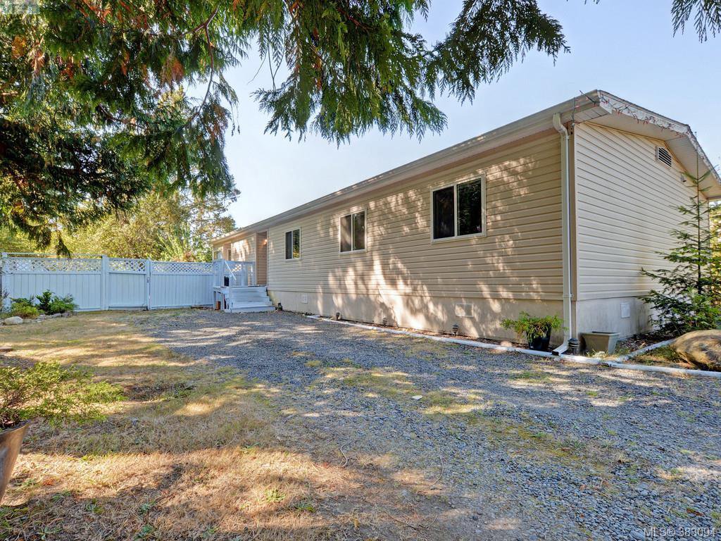Main Photo: 1904 S Maple Avenue in SOOKE: Sk Broomhill Residential for sale (Sooke) : MLS®# 383094