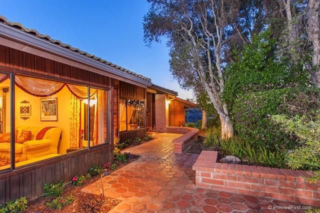 Main Photo: MOUNT HELIX House for sale : 3 bedrooms : 933 Vista Del Monte Way in El Cajon