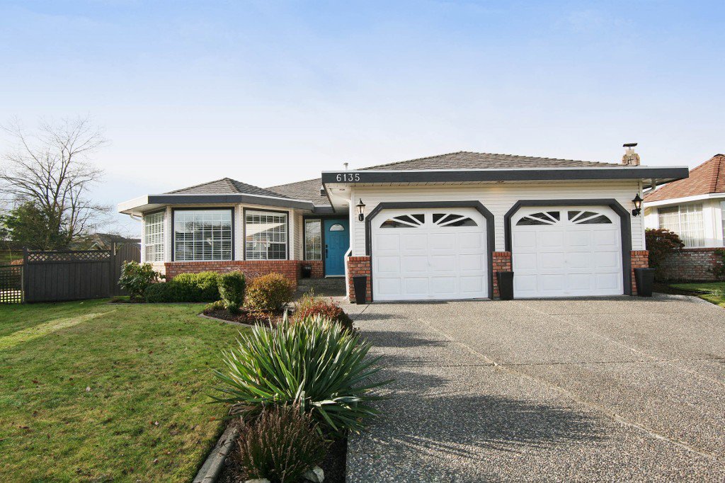 6135 185a Street In Surrey Cloverdale Bc House For Sale In Eagle