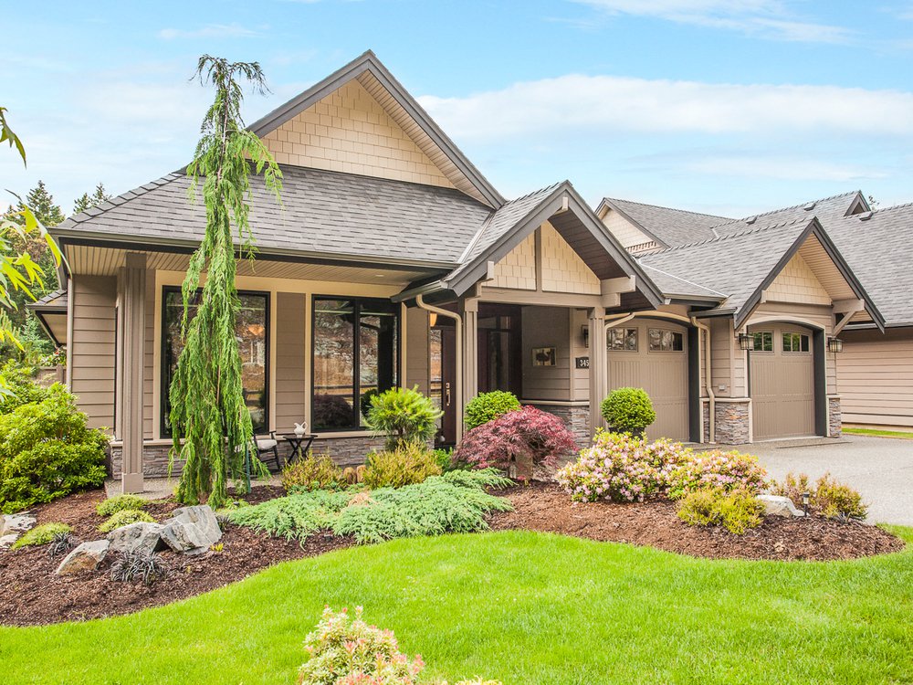 Main Photo: 3457 Bradner Circle in Rockcliffe Park: Patio Home for sale : MLS®# 376417