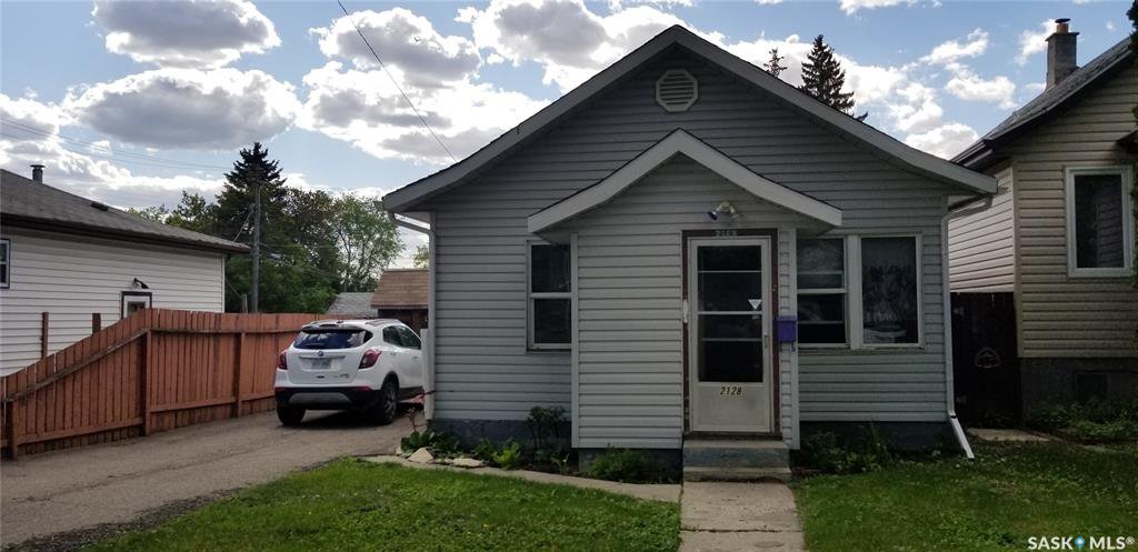 Main Photo: 2128 Coy Avenue in Saskatoon: Exhibition Residential for sale : MLS®# SK816840