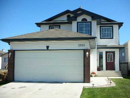 Main Photo: 3513 - 25 Street: House for sale (Wildrose) : MLS®# E3038083