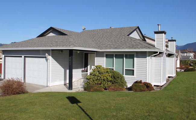 Main Photo: 12412 Greenwell Street in Maple Ridge: Home for sale