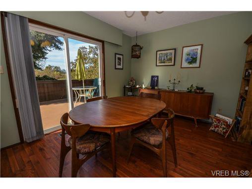 Main Photo: 3936 Leeds Court in VICTORIA: SE Swan Lake Residential for sale (Saanich East) : MLS®# 329663