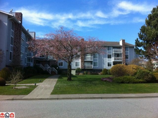 Main Photo: # 107 5379 205TH ST in Langley: Langley City Condo for sale in "HERITAGE MANOR" : MLS®# F1128880