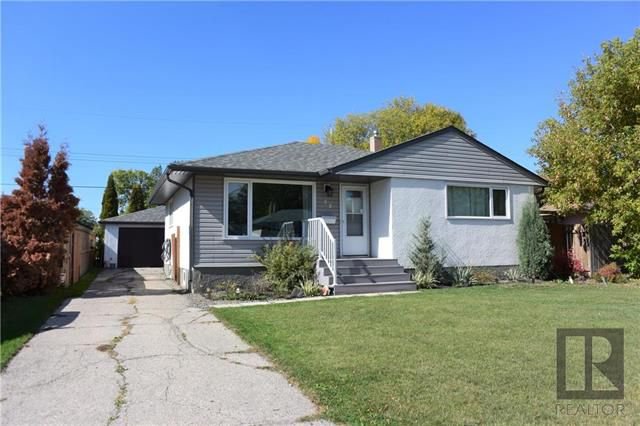 Main Photo: 98 De Bourmont Bay in Winnipeg: Windsor Park Residential for sale (2G) : MLS®# 1825984