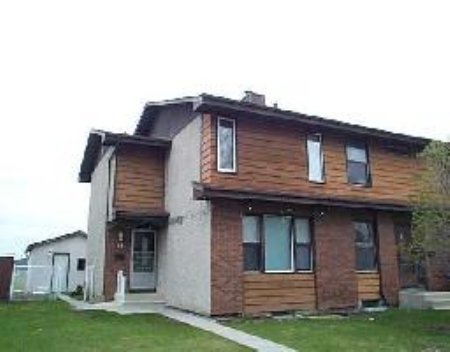 Main Photo: 61 Desharnais St.: Residential for sale (Maples) : MLS®# 2506966