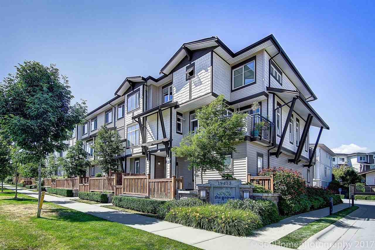 Main Photo: 84 19433 68 AVENUE in Surrey: Clayton Townhouse for sale (Cloverdale) : MLS®# R2182434