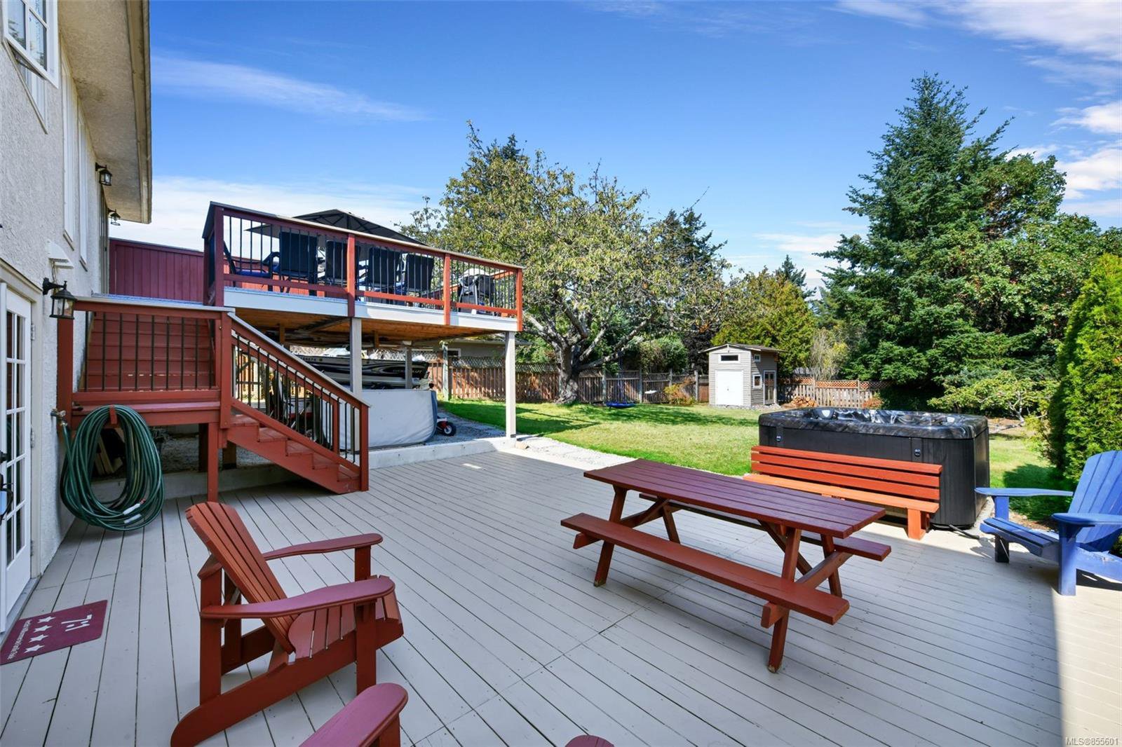 Main Photo: 2434 Camelot Rd in : SE Cadboro Bay House for sale (Saanich East) : MLS®# 855601