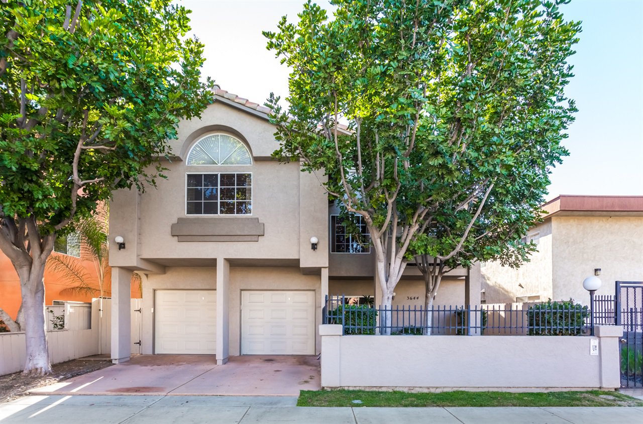 Main Photo: MISSION HILLS Condo for sale : 2 bedrooms : 3644 3rd Ave #3 in San Diego