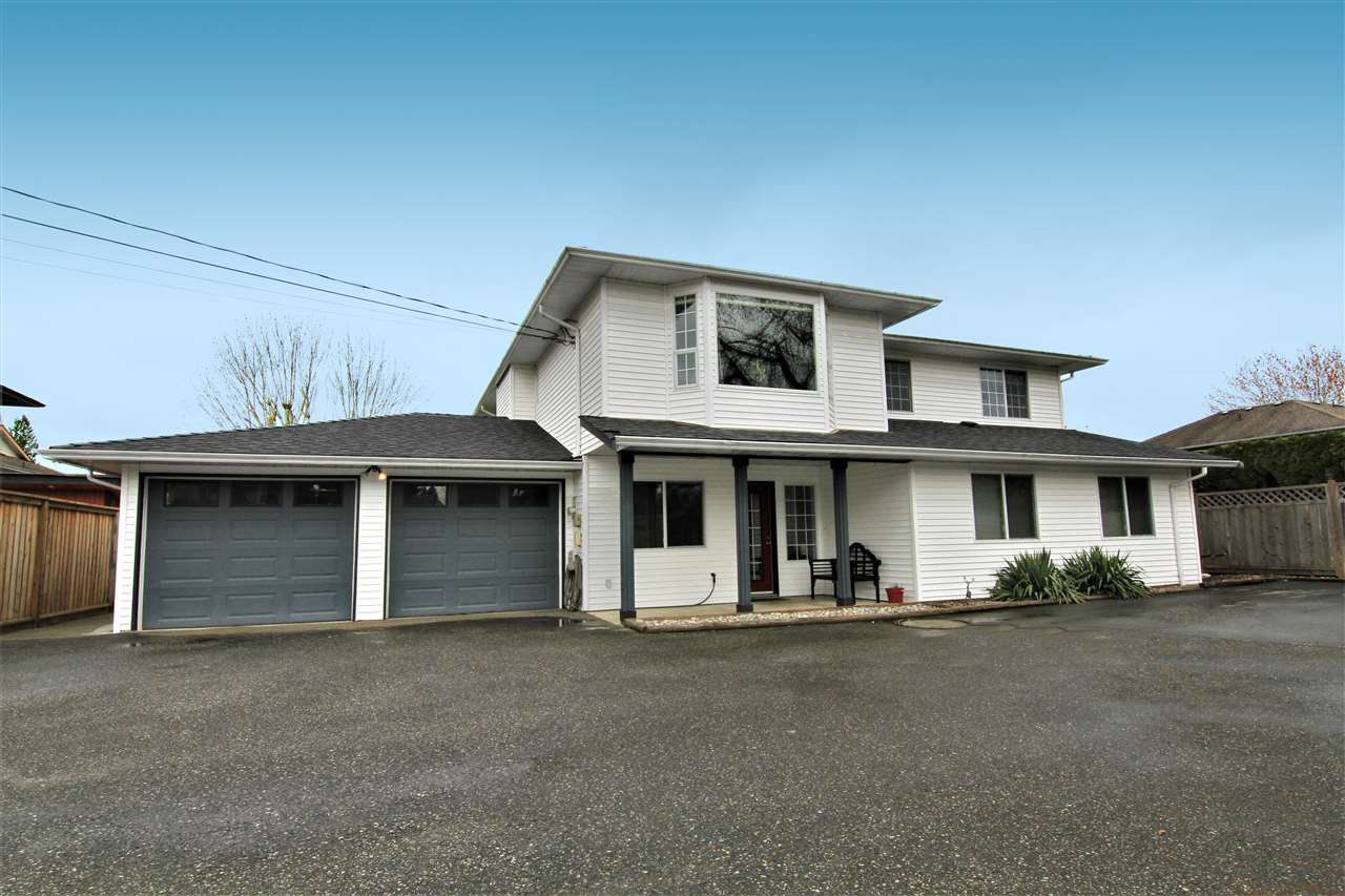 Main Photo: 12236 MCMYN AVENUE in Pitt Meadows: Mid Meadows House for sale : MLS®# R2253443