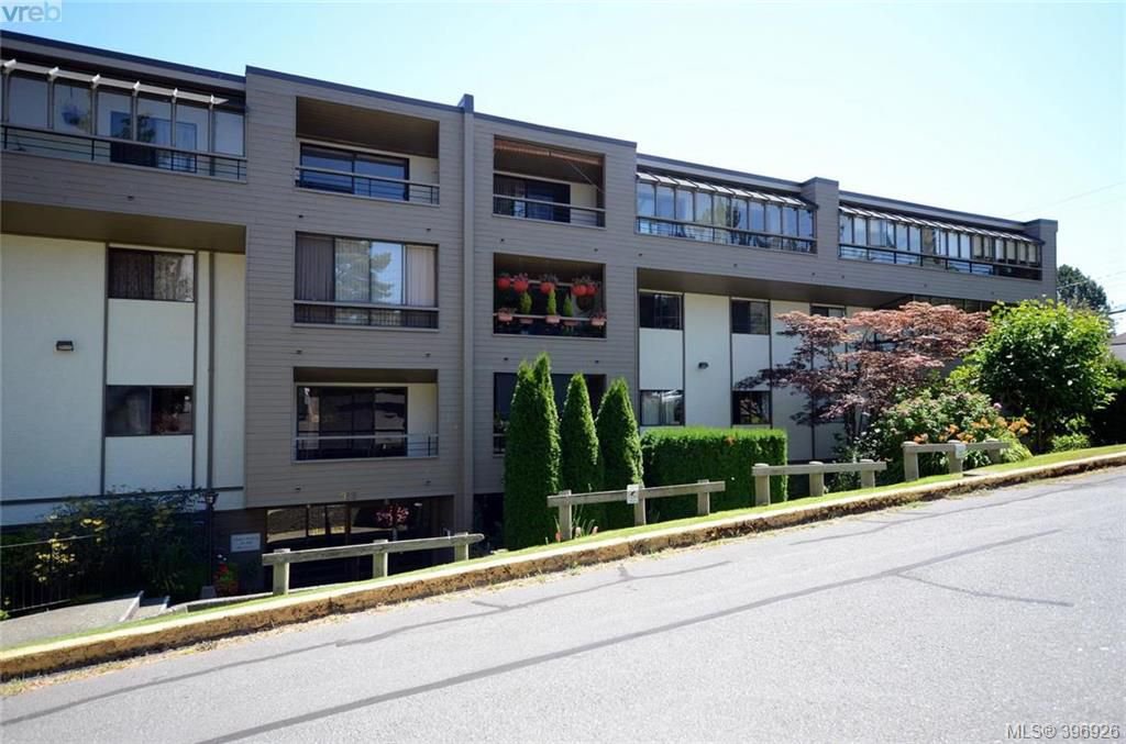 Main Photo: 207 955 Dingley Dell in VICTORIA: Es Kinsmen Park Condo Apartment for sale (Esquimalt) : MLS®# 396926