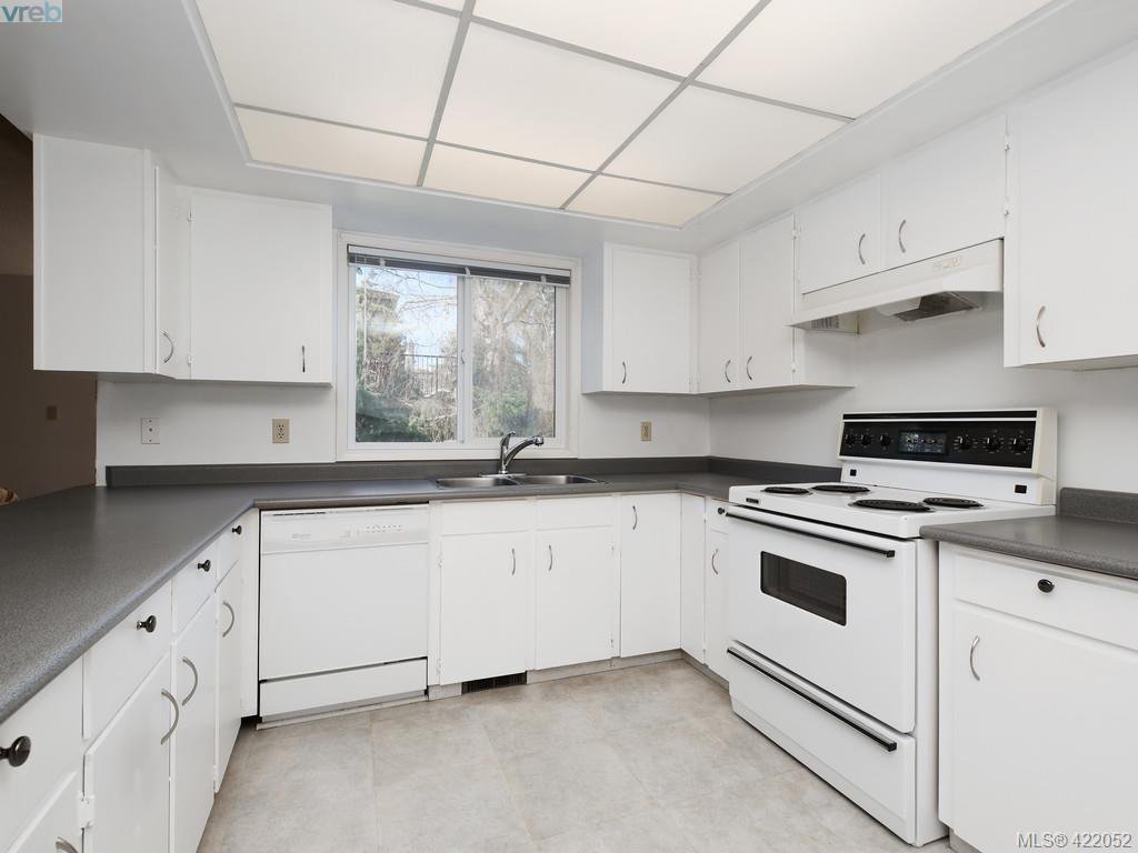 1592 Thelma Pl In Victoria Se Mt Doug Single Family Detached For Sale Saanich East Mls 835420