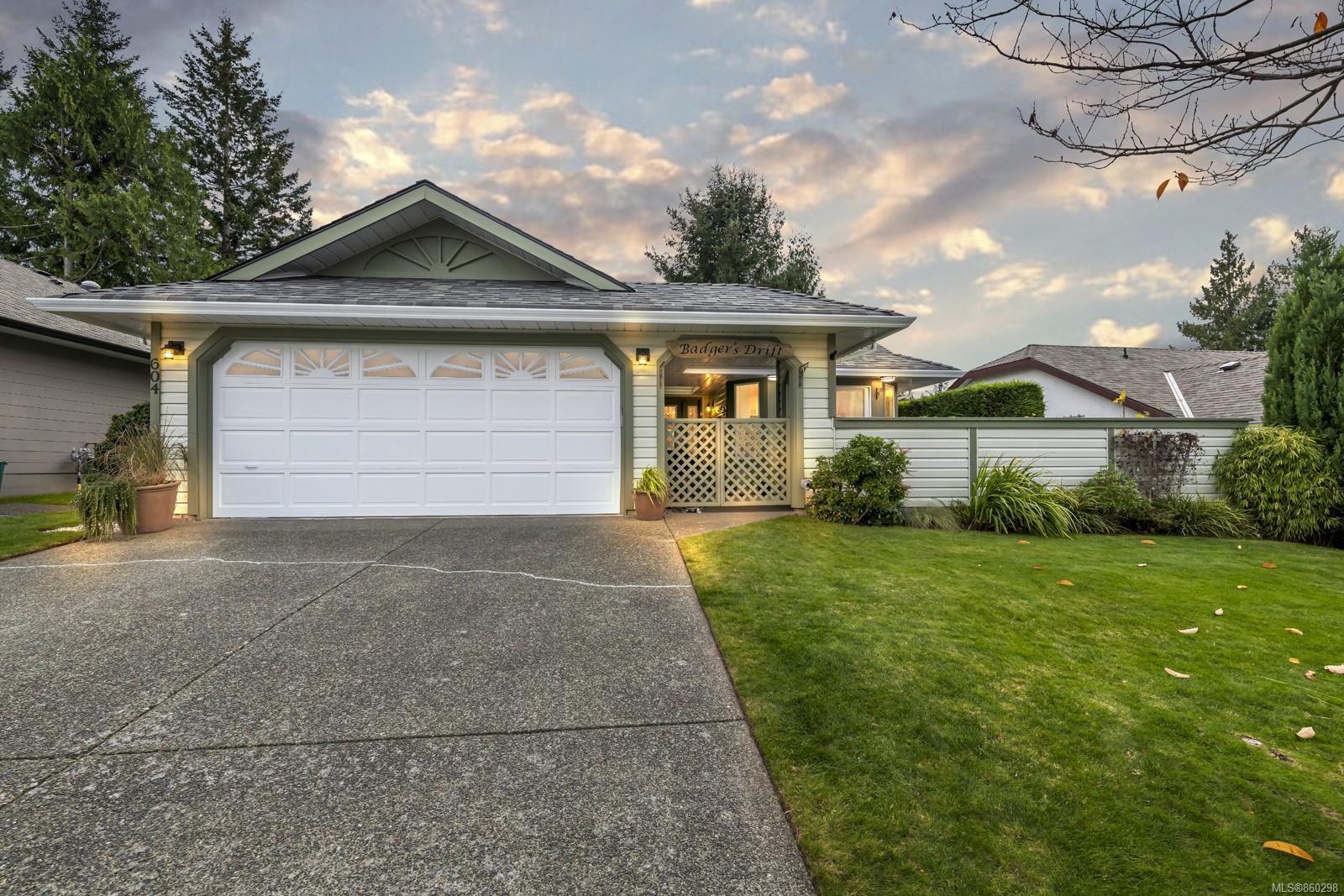 Main Photo: 604 Pine Ridge Dr in : ML Cobble Hill House for sale (Malahat & Area) : MLS®# 860298