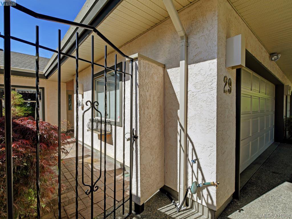 Main Photo: 29 4360 Emily Carr Dr in VICTORIA: SE Broadmead Row/Townhouse for sale (Saanich East) : MLS®# 816776