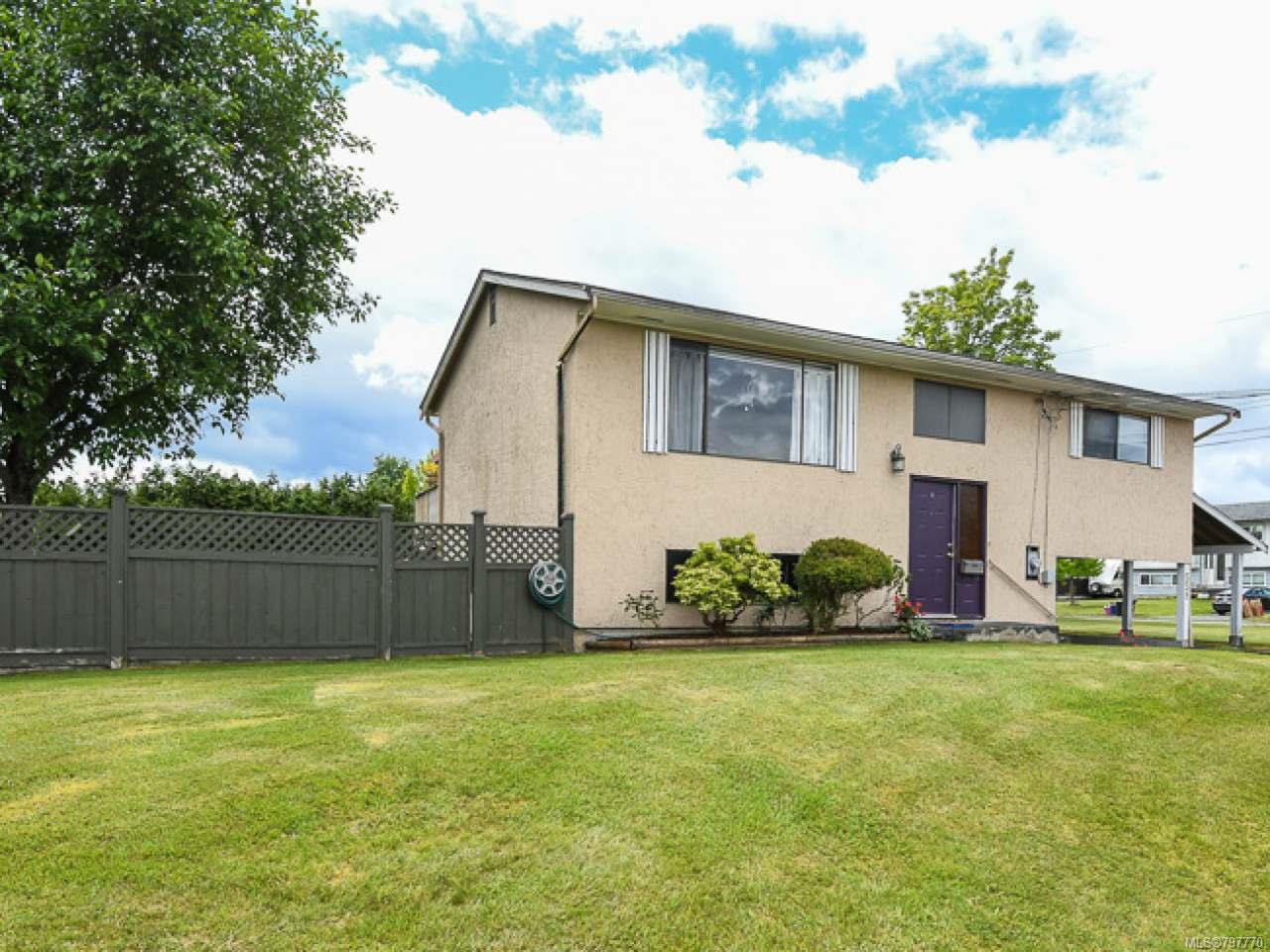 Main Photo: 558 23rd St in COURTENAY: CV Courtenay City House for sale (Comox Valley) : MLS®# 797770