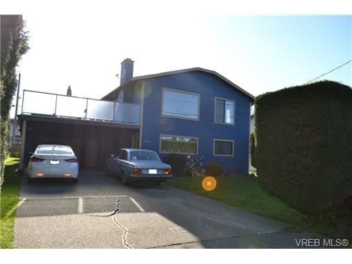 Main Photo: 4088 Interurban Road in VICTORIA: SW Interurban Residential for sale (Saanich West) : MLS®# 335775